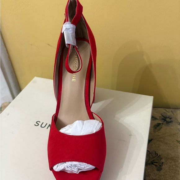 Sun & Stone Red Open-Toe Women’s Heel - Picture 7 of 11